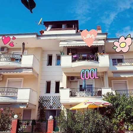 Peramos Apartments Néa Péramos Esterno foto