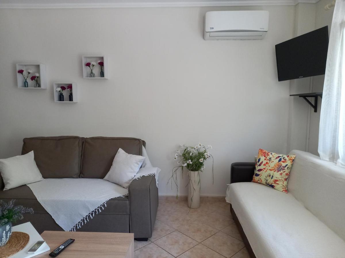Peramos Apartments Néa Péramos Esterno foto