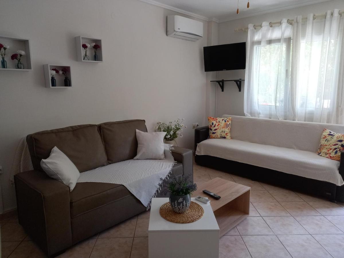 Peramos Apartments Néa Péramos Esterno foto